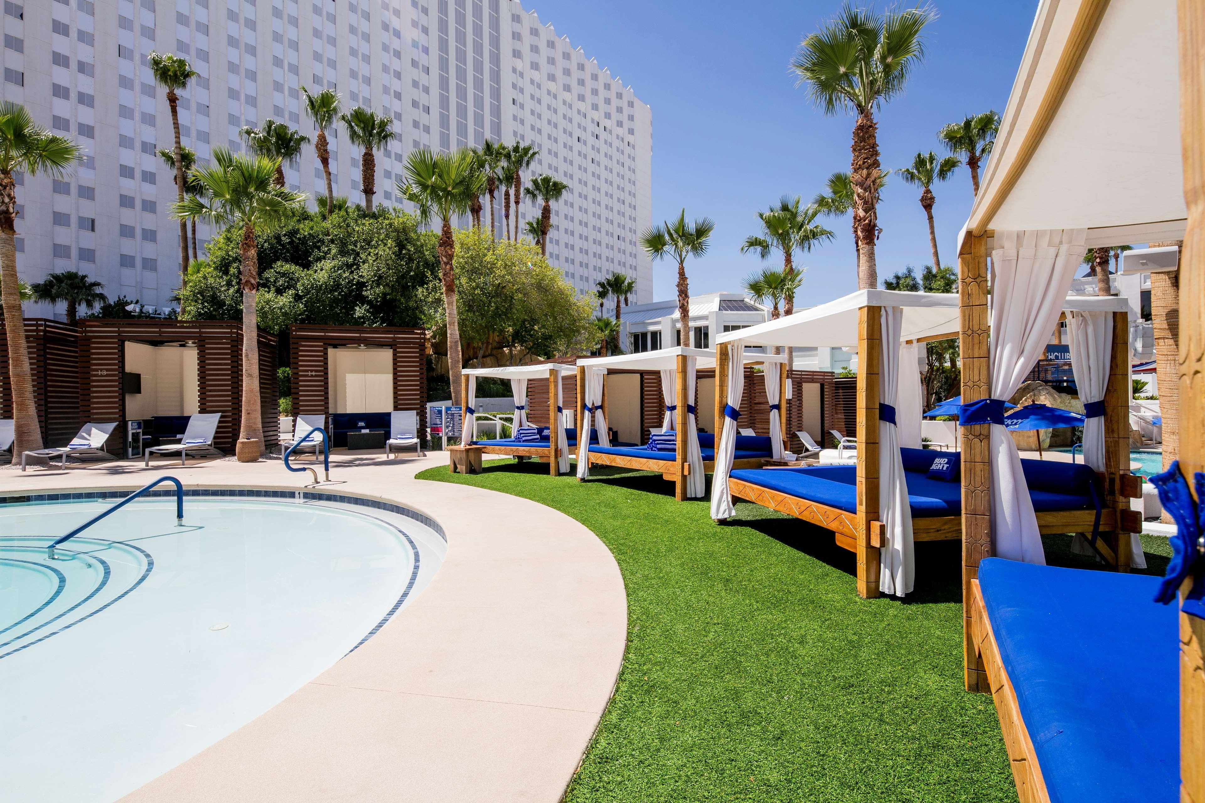 Tropicana Las Vegas A Doubletree By Hilton Resort & Casino - Free Parking Exterior photo