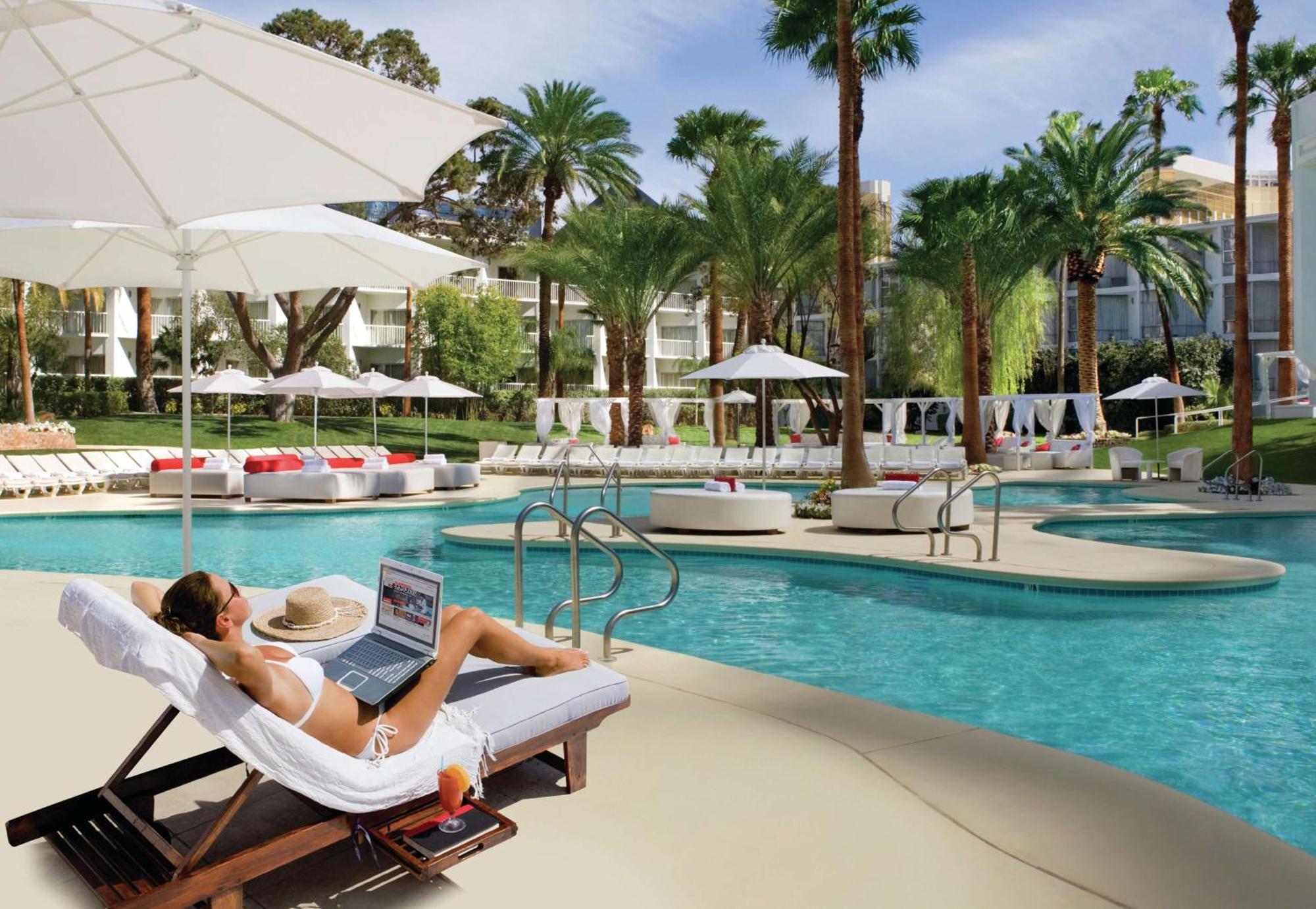 Tropicana Las Vegas A Doubletree By Hilton Resort & Casino - Free Parking Exterior photo